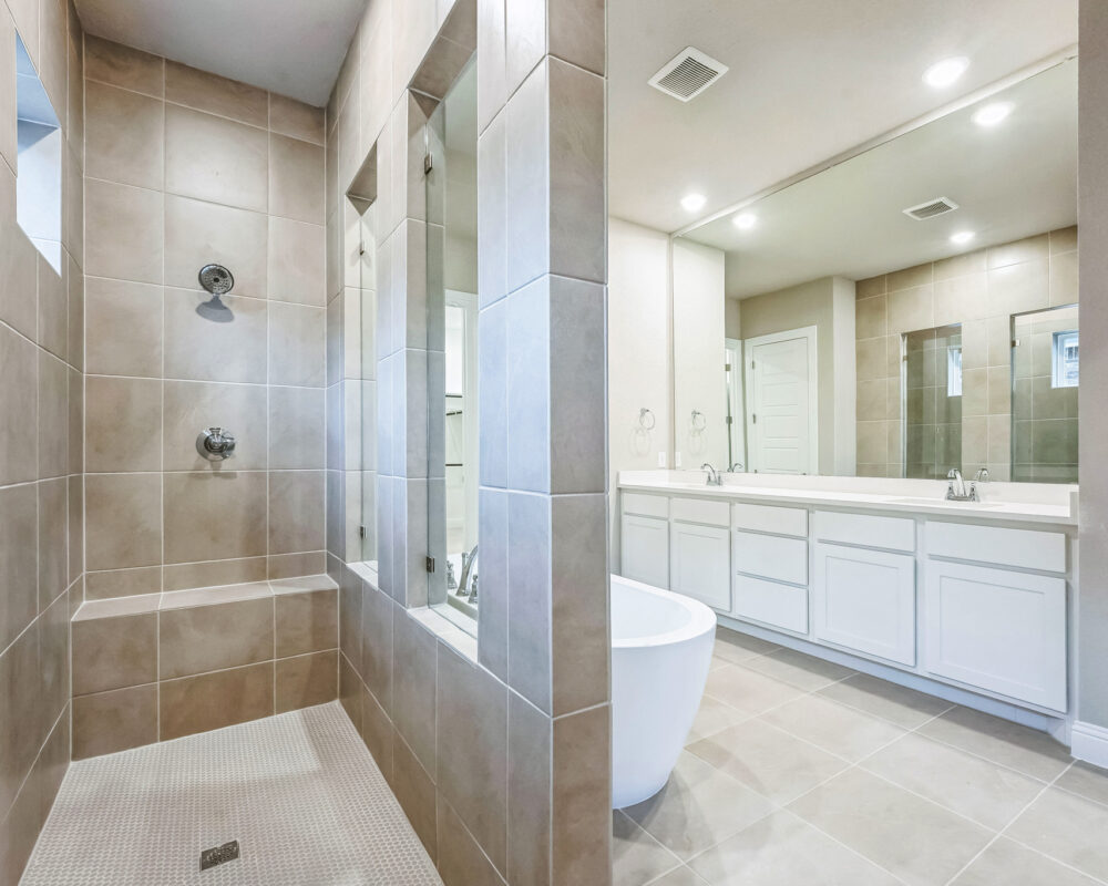 304_Alicia_Ct_Mansfield_TX_76063_USA-Bathroom-ABC00102