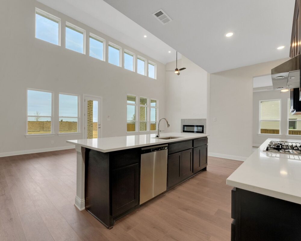 1598_Wintergreen_Ct_Haslet_TX_76052_USA-Kitchen-ABC09525