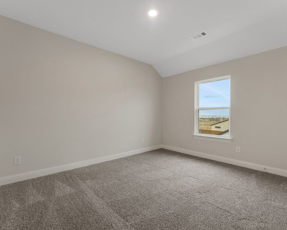 1598_Wintergreen_Ct_Haslet_TX_76052_USA-Living_room-ABC09582